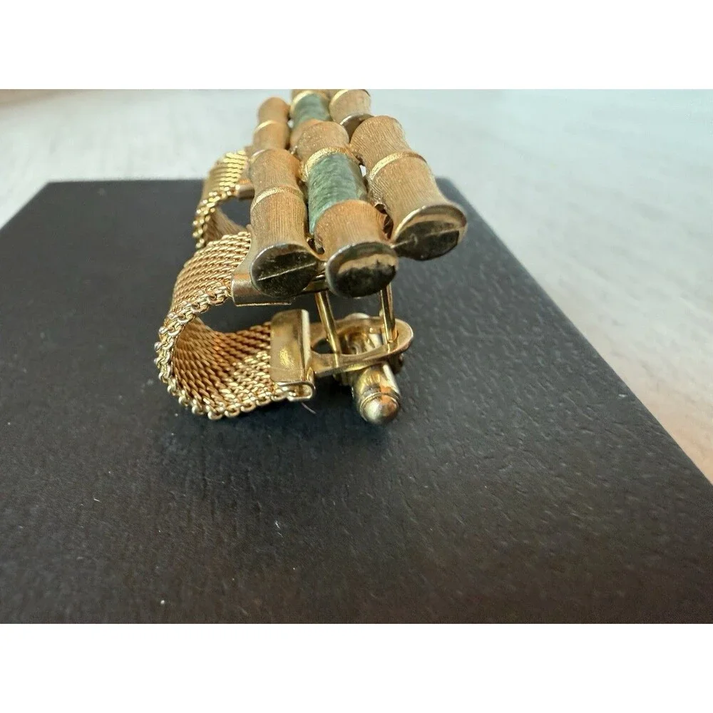 Vintage Anson Gold-Tone Mesh Wrap Bamboo Design Cufflinks with Green Jade Accent
